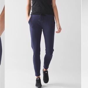 Lululemon Dropt Pant size 4